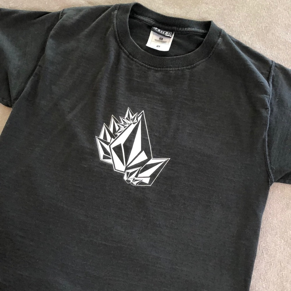 ▪️VOLCOM TEE▪️😎